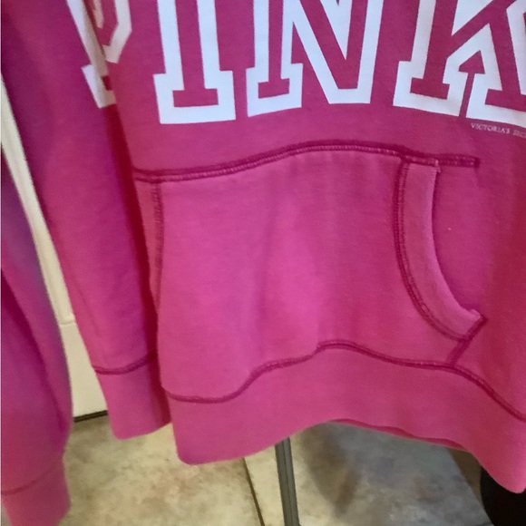Love Pink Sweatshirt - Picture 3 of 4